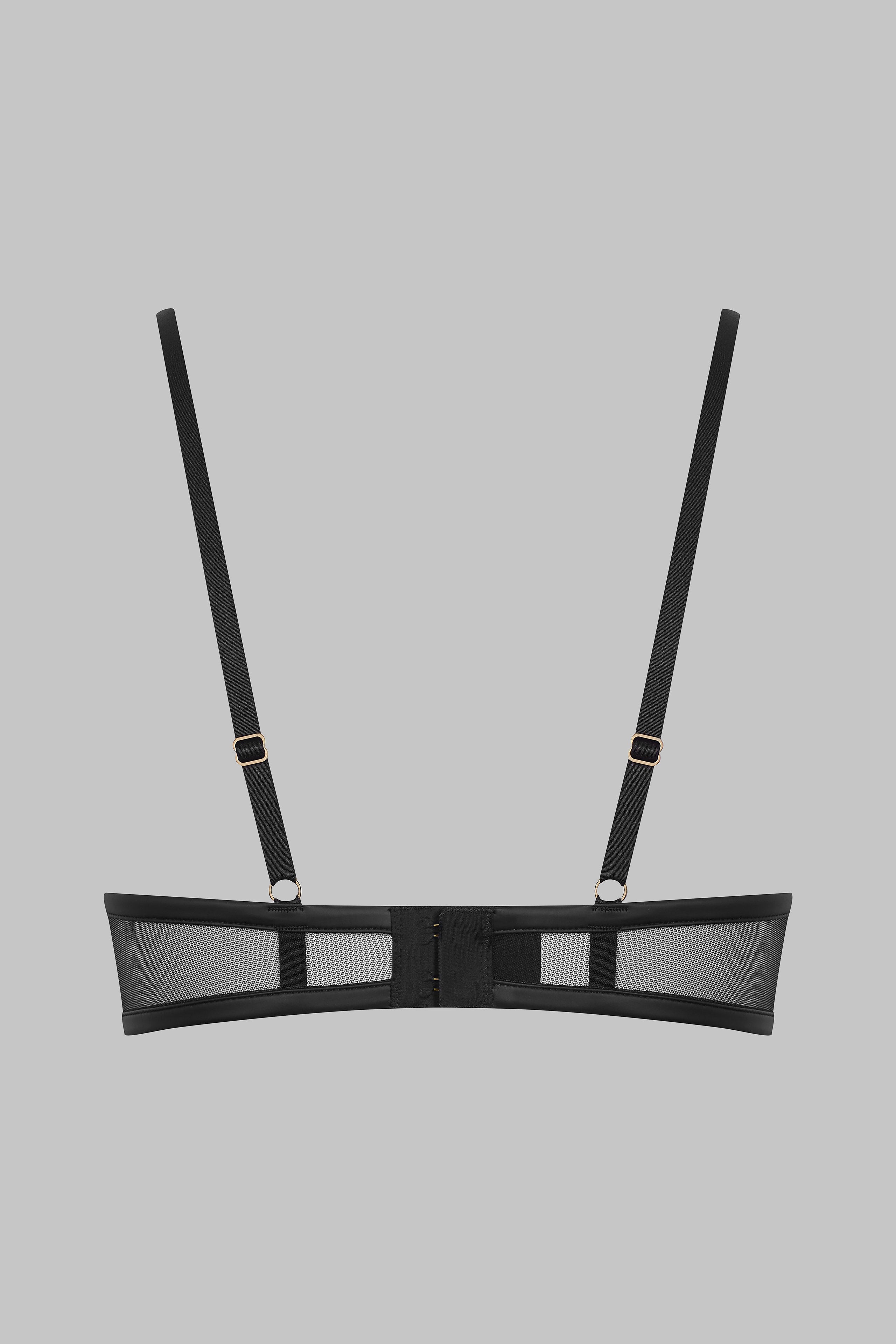 Soutien-gorge ouvert - Chambre Noire